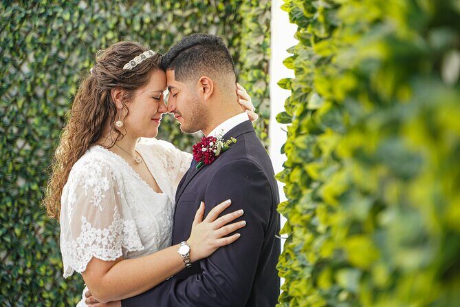 Las Vegas Wedding at The Little Vegas Chapel - FAQ