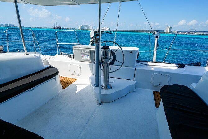 Laura Catamaran Private Tour to Isla Mujeres - Who Should Consider This Tour?