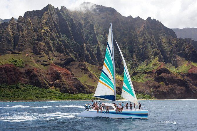 Leila Na Pali Sunset Dinner Sail - FAQ