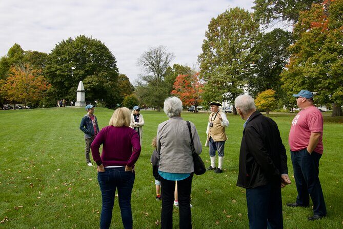 Lexington Battle Green Walking Tour with Costumed Guide - What Makes This Tour Stand Out?