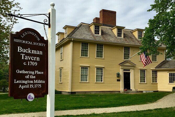 Lexington & Concord Private Guided Tour from Boston, groups 5-6 - What’s Included and Whats Not?