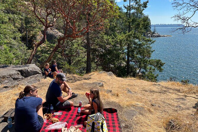 Lighthouse Park Hike - Is It Worth the Price?