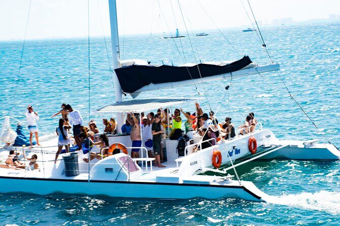 Live The Luxury Catamaran Isla Mujeres Tour in Cancun - Who Is This Tour Best For?