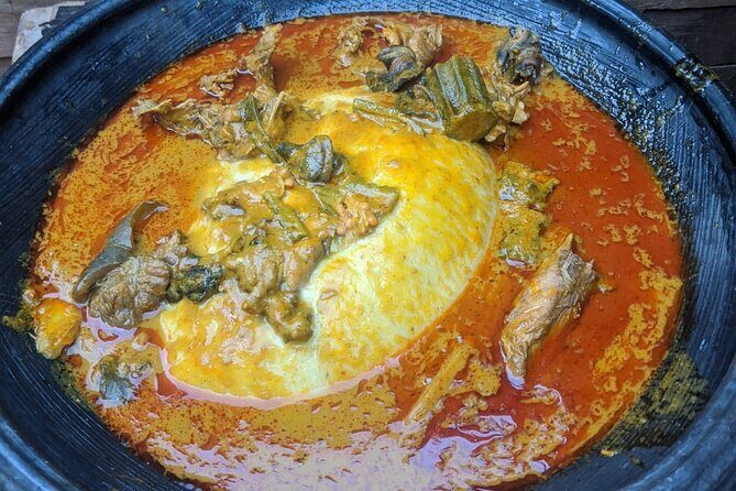 Local Ghanaian Cooking Class in Accra to help support wellness community center - Learning to Cook Ghanaian Classics