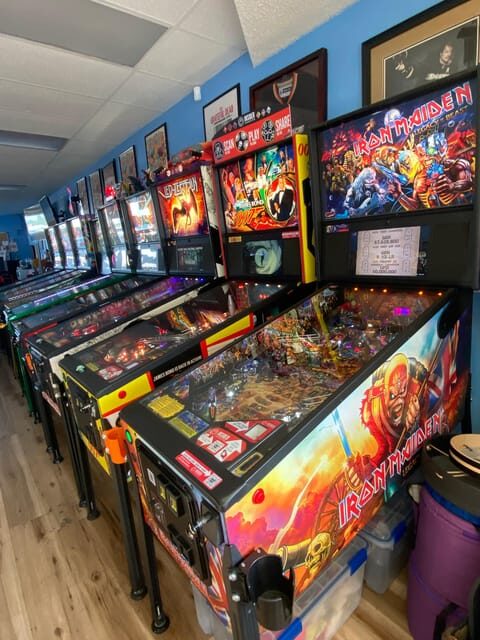 Long Beach: Pinball Arcade 40 Pinball Machines on Freeplay - The Machine Collection: A Pinball Connoisseur’s Dream