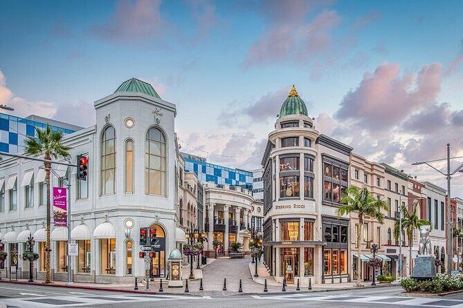 Los Angeles, Hollywood, Santa Monica Tour from Las Vegas - Transportation and Group Size