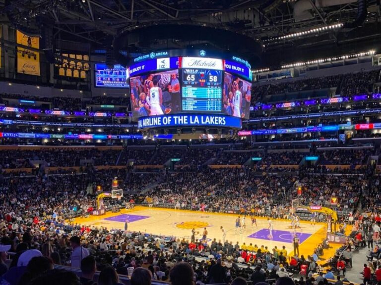 Los Angeles: Los Angeles Lakers Basketball Game Ticket - Ticketing and Entry: Hassle-Free Convenience