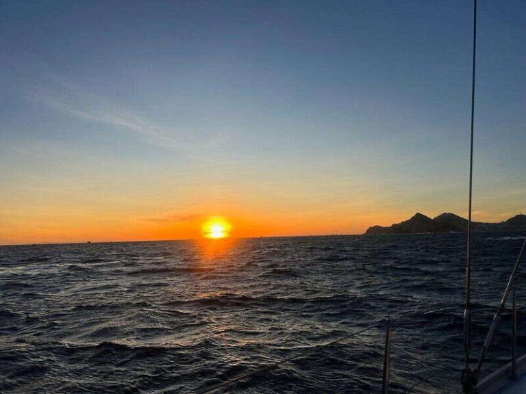 Los Cabos: Sunset Sailboat Tour with Snacks and Drinks - Analyzing the Value