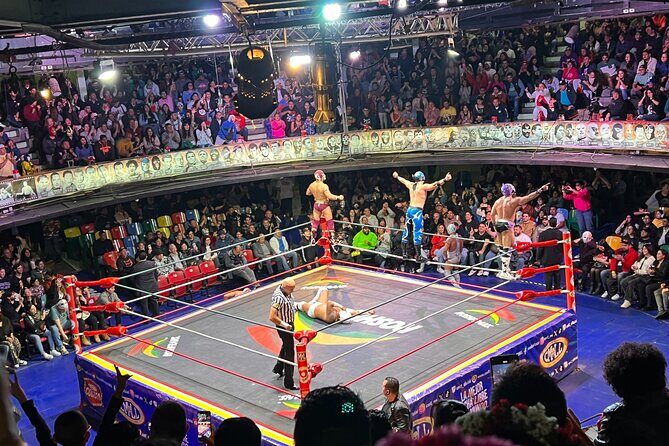 Lucha Libre Saturday Show in Mexico City (SEATS FROM BALCONY) - Why This Tour Works Well