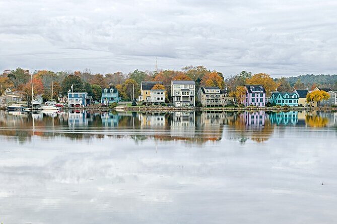 Lunenburg and Mahone Bay 4-Hour Private Escape from Halifax - What Makes This Tour Stand Out?