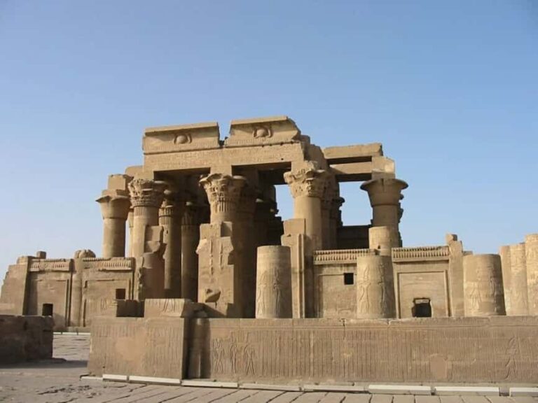 Luxor Day Tour Visit Edfu and Kom Ombo With Transfers - What’s Included and What to Consider
