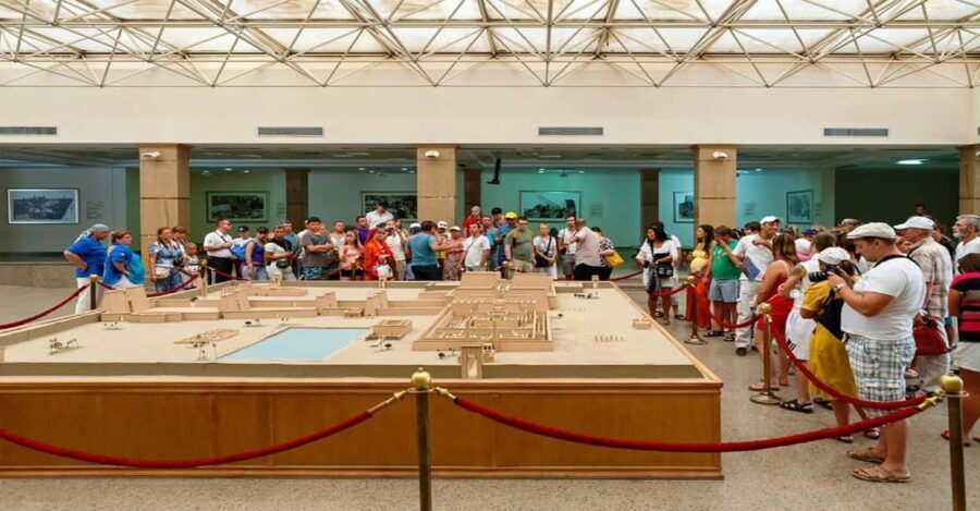 Luxor: Luxor Museum Entry Tickets or Guided Tour - Who This Tour Is Perfect For
