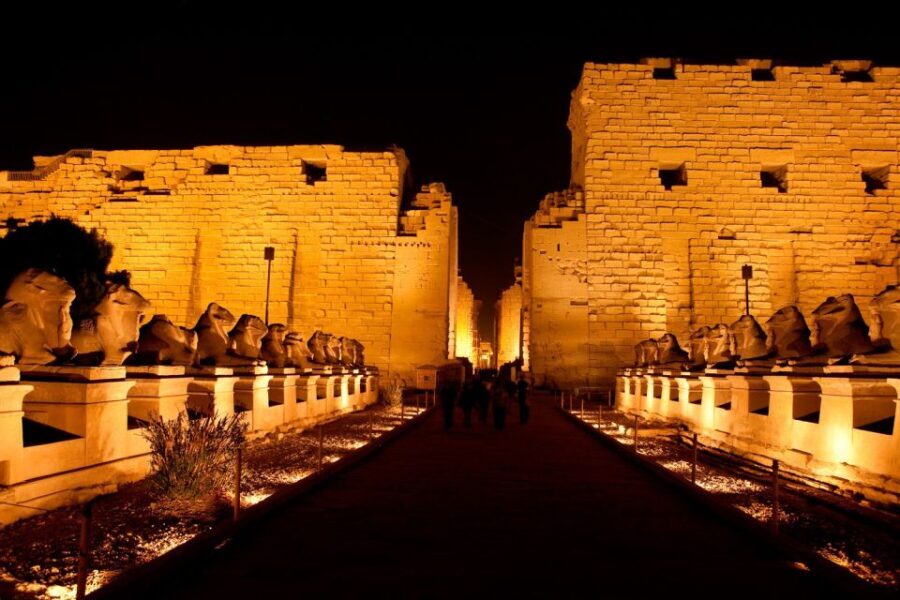 Luxor: Private West Bank Tour with Karnak Sound & Light Show - Exploring the Valley of the Kings