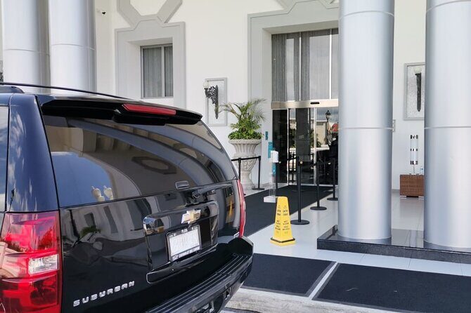 Luxury private transportation from CUN Airport to Cancun Hotel Zone - The Booking Process and Cost