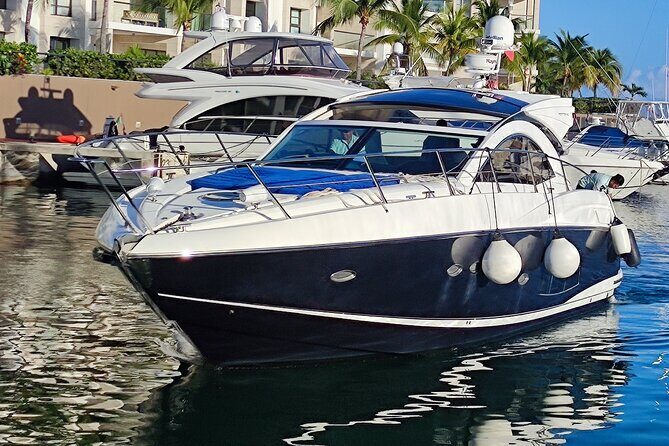 Luxury Sunseeker 50 - 6 hs Cancun - Isla Mujeres (MagicSea-SS) - What Makes This Tour Stand Out?