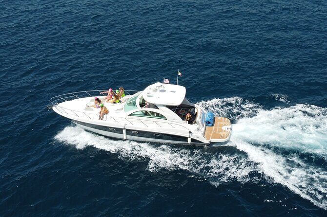 Luxury yacht for private tour EN Cabo San Lucas - Whats Included and What’s Not