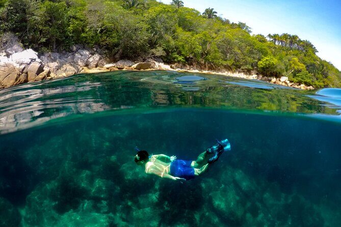 Luxury Yacht & Snorkel with All inclusive Open bar and lunch - Majahuitas Beach: A Secluded Tropical Escape