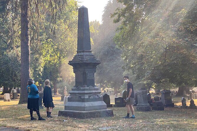 Macabre Ghost History of Portland, Oregon walking tour - Southeast Belmont Street: a neighborhood of secrets