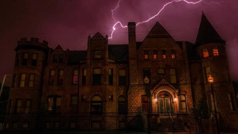Macabre, Murder, & Mayhem in Motor City: Detroit Ghost Tour - Analyzing the Value