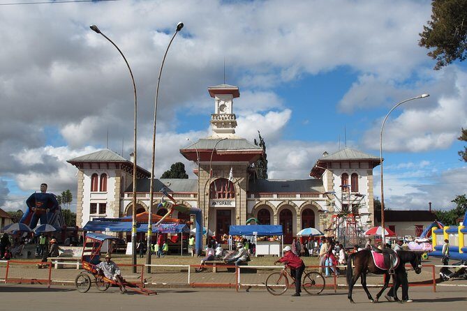 Madagascar 7 Days Baobabs and Lemurs Tour - Evaluating the Value and Experience