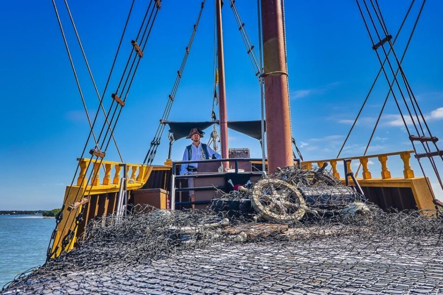 Madeira Beach: Pirate Adventure Cruise