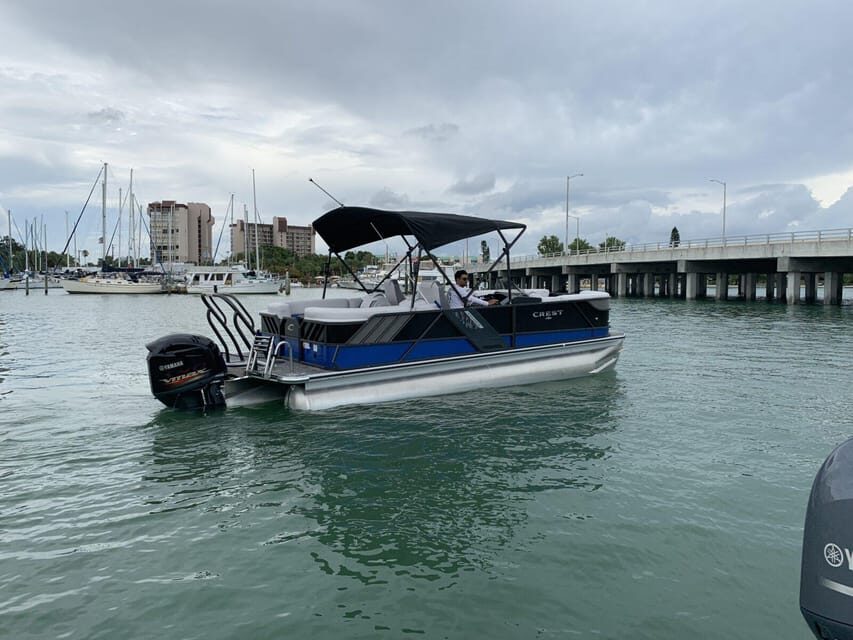 Madeira Beach: Pontoon Boat Rentals Without Captain