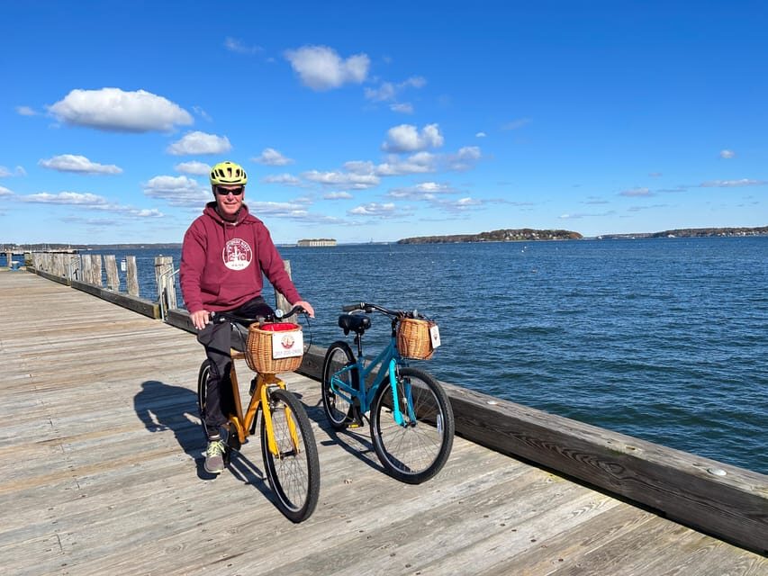 Maine Coastal Lighthouse:Two-hour bicycle tour