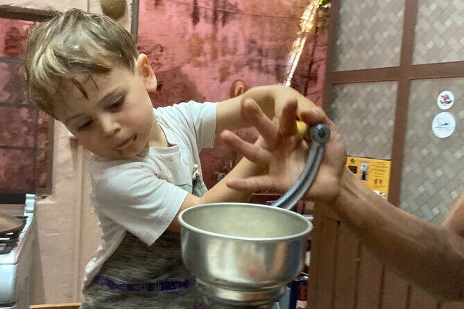 Make Your Own Chocolate with Oaxacan Tradition Private Class - Who Will Love This Experience?