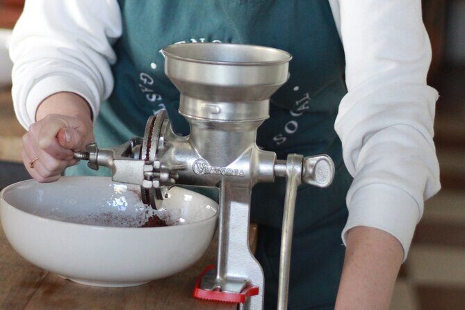 Make your own chocolates with Chocolatier - Who Would Love This Tour?