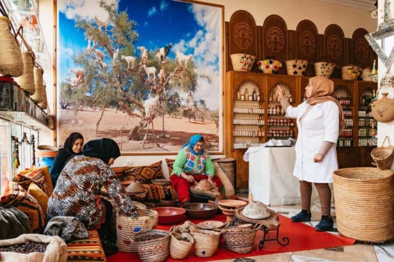 Marrakech: Atlas Mountains and 5 Valleys Day Tour with Lunch - What Travelers Say