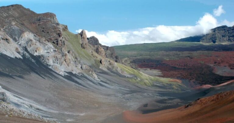 Maui: Guided Hike of Haleakala Crater with Lunch - FAQ