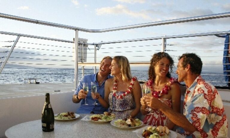 Maui: Ka'anapali Luxury Sunset Dinner Sail - Wildlife and Sunset Magic