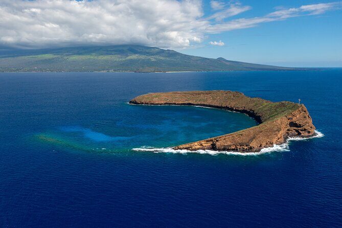 Maui Luxury Snorkeling Molokini aboard Air Conditioned Yacht Elua - Who Will Love This Tour?