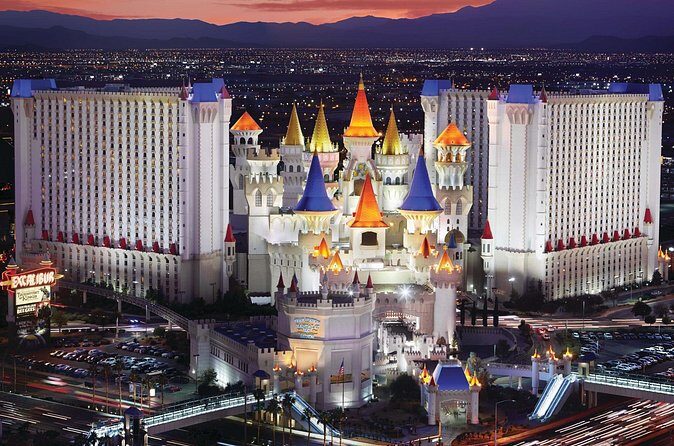 Max Flight Simulator at Excalibur Hotel and Casino - Who Should Consider This Experience?