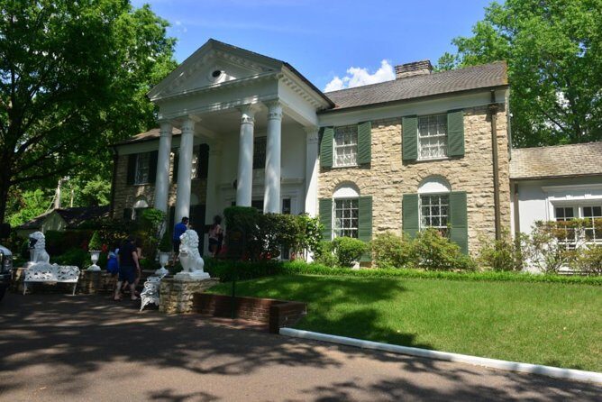Memphis City Tour with Optional Riverboat Cruise & Sun Studio Add-On Options - The Guides and the Experience