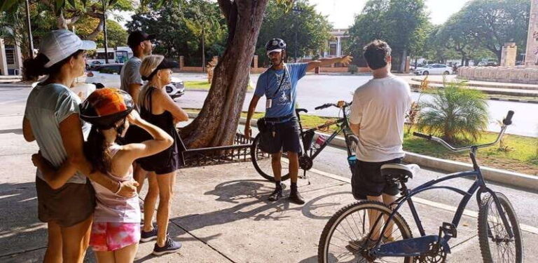 Mérida: Montejo Boulevard and Historic Center bike tour - Who Will Love This Tour?