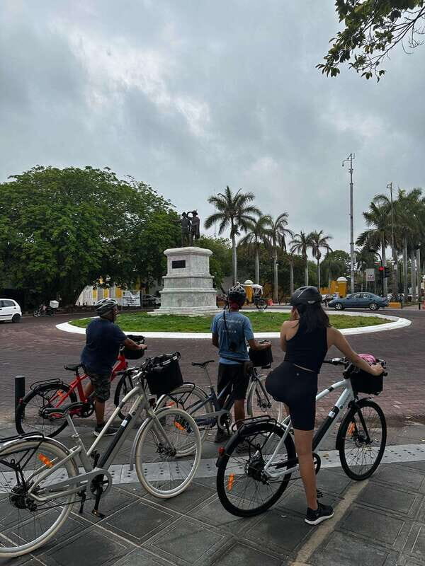 Mérida: The E-bike tour with history and culture - The Experience