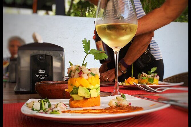 Mexican 1 or 3 Course Culinary Experience & Tequila vs Mezcal Lesson & Tasting - The Focus on Tequila and Mezcal