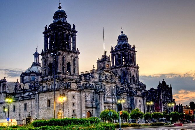 Mexico City at Night Tour with Torre Latino - What We Think About the Experience