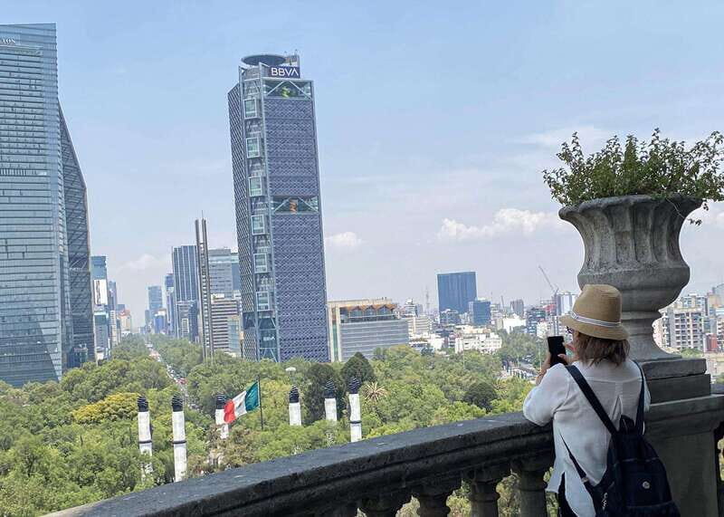Mexico City: Chapultepec Castle Skip-the-Line Ticket - The Interior Murals and Artifacts