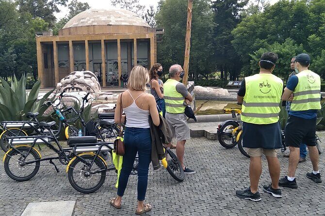 Mexico City E-Bike Tour with a taco and churros stop - The Itinerary in Detail