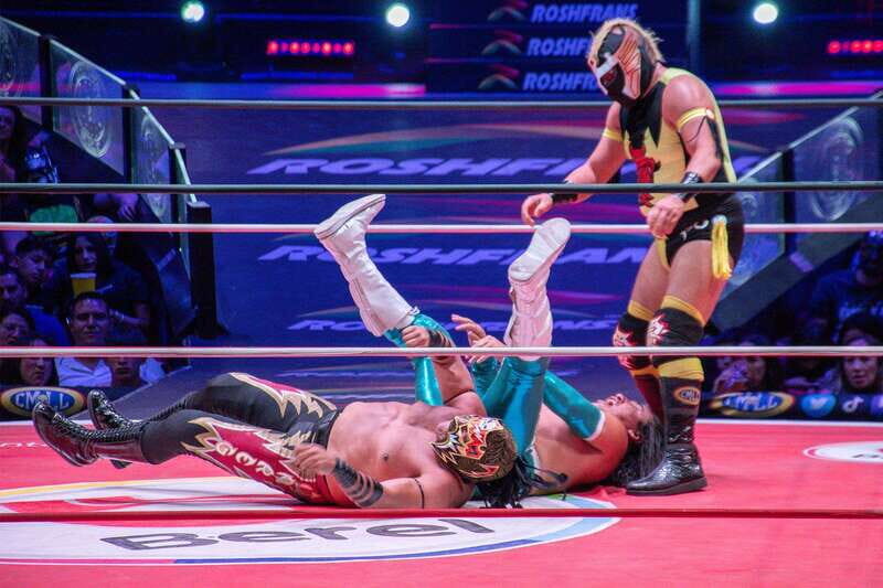Mexico City: Lucha Libre Show, Walking Tour & Tequila - The Main Event: Lucha Libre at Arena México or Arena Coliseo