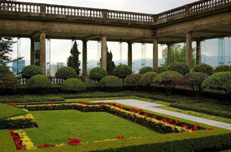 Mexico City: private tour guide through Chapultepec Castle - Who Should Consider This Tour?