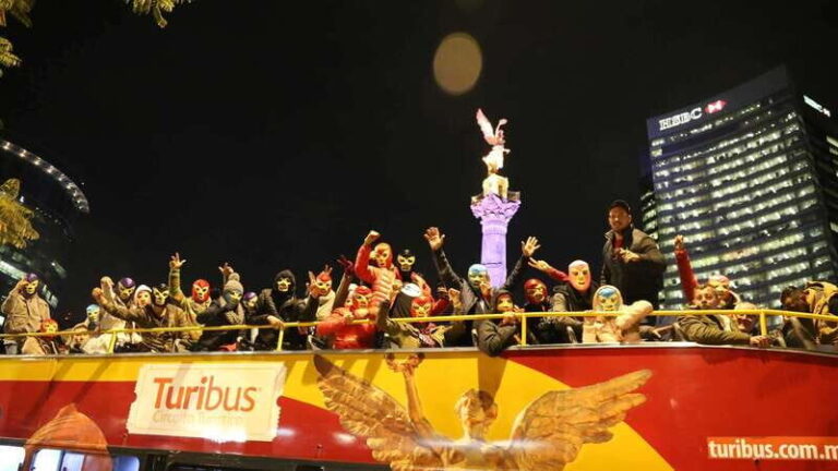 Mexico City: Turiluchas Amazing Wrestling Show - What Makes This Tour Special?