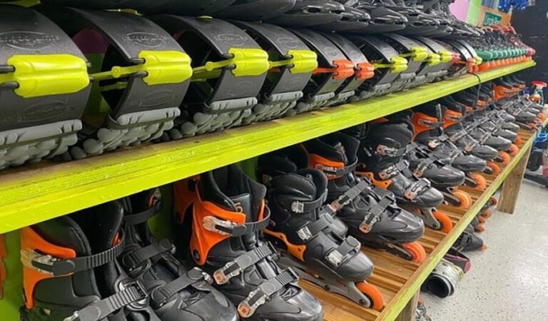 Miami Beach: Rollerblade Rental with Protection Gear - What You Can Expect