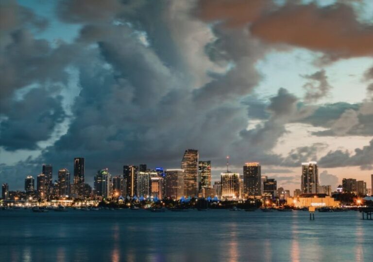 Miami: Private Luxury Airplane Tour with Champagne - The Itinerary: From Coastline to Celebrity Islands