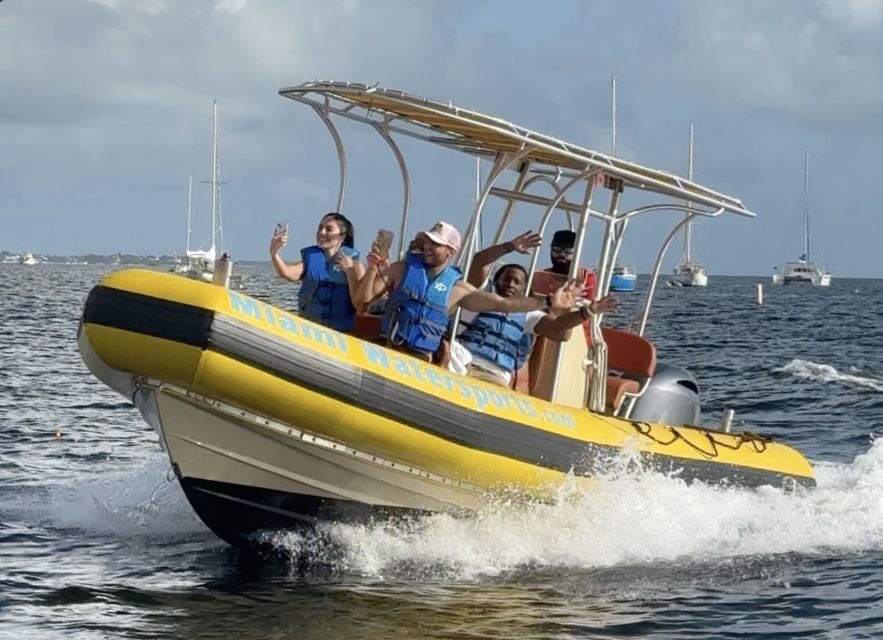 Miami: Relaxing Sightseeing Boat Ride