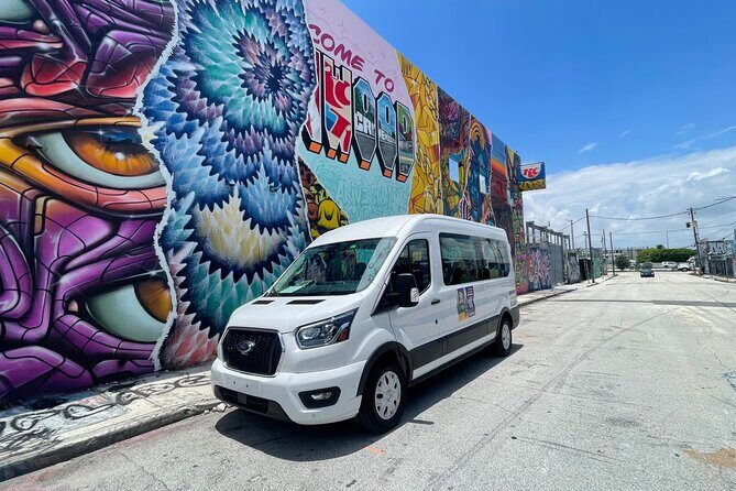 Miami sightseeing and Millionaire row boat tour - Transportation & Group Size