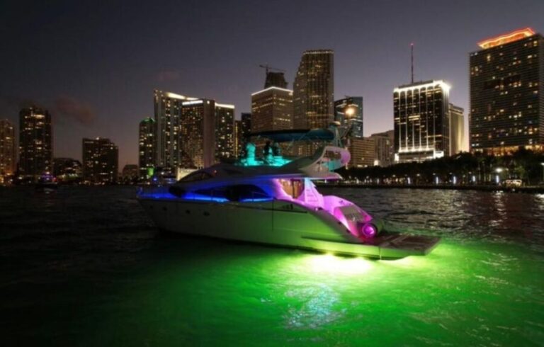 Miami Yacht Rental with Jetski, paddleboards, Inflatables - The Experience in Practice