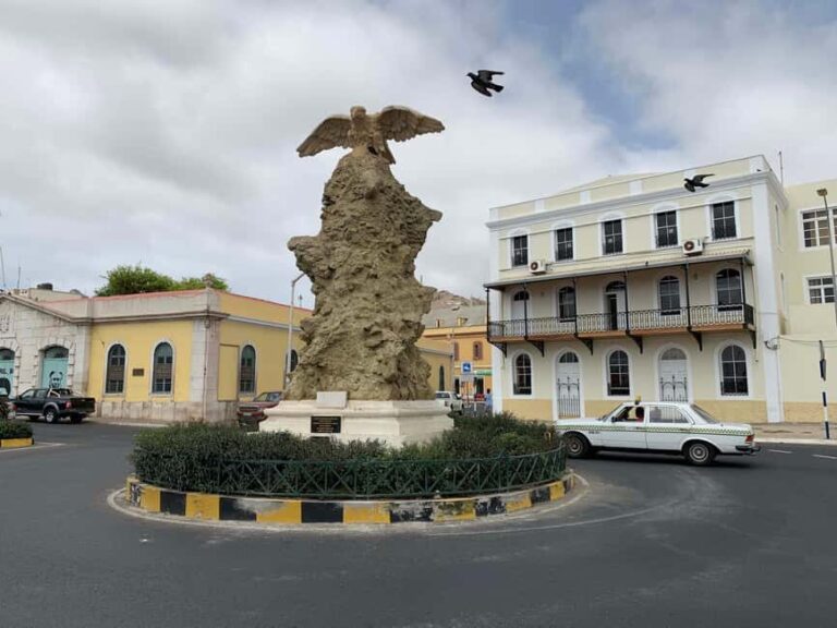 Mindelo Cultural: city tour with live music and dance class - Evaluating the Value